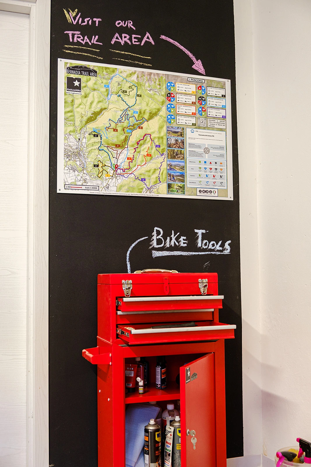 Bike room attrezzata per MTB — Dolce Vita Guest House, Valli del Natisone