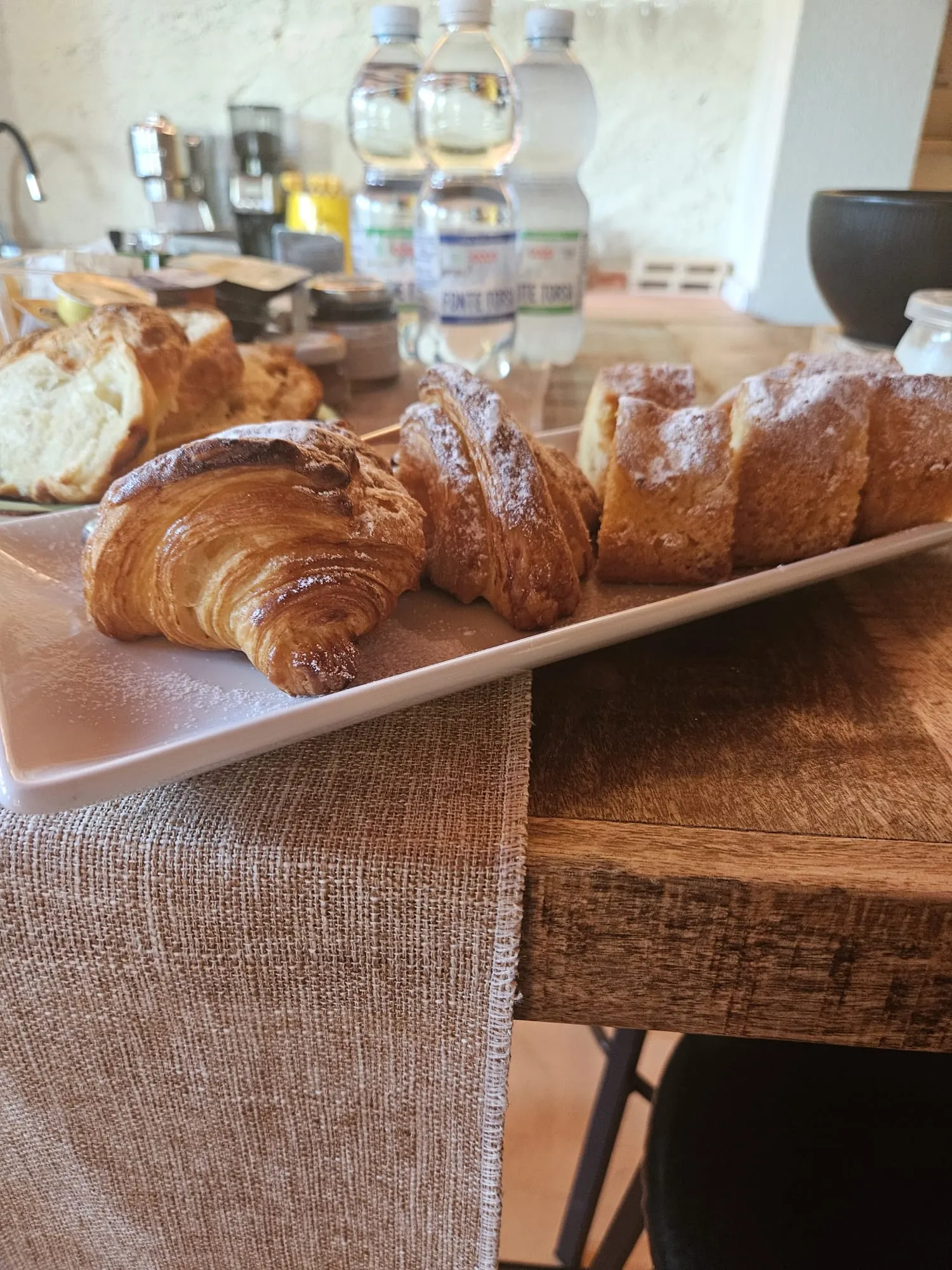 Prodotti artigianali per la colazione — Dolce Vita Guest House, Torreano